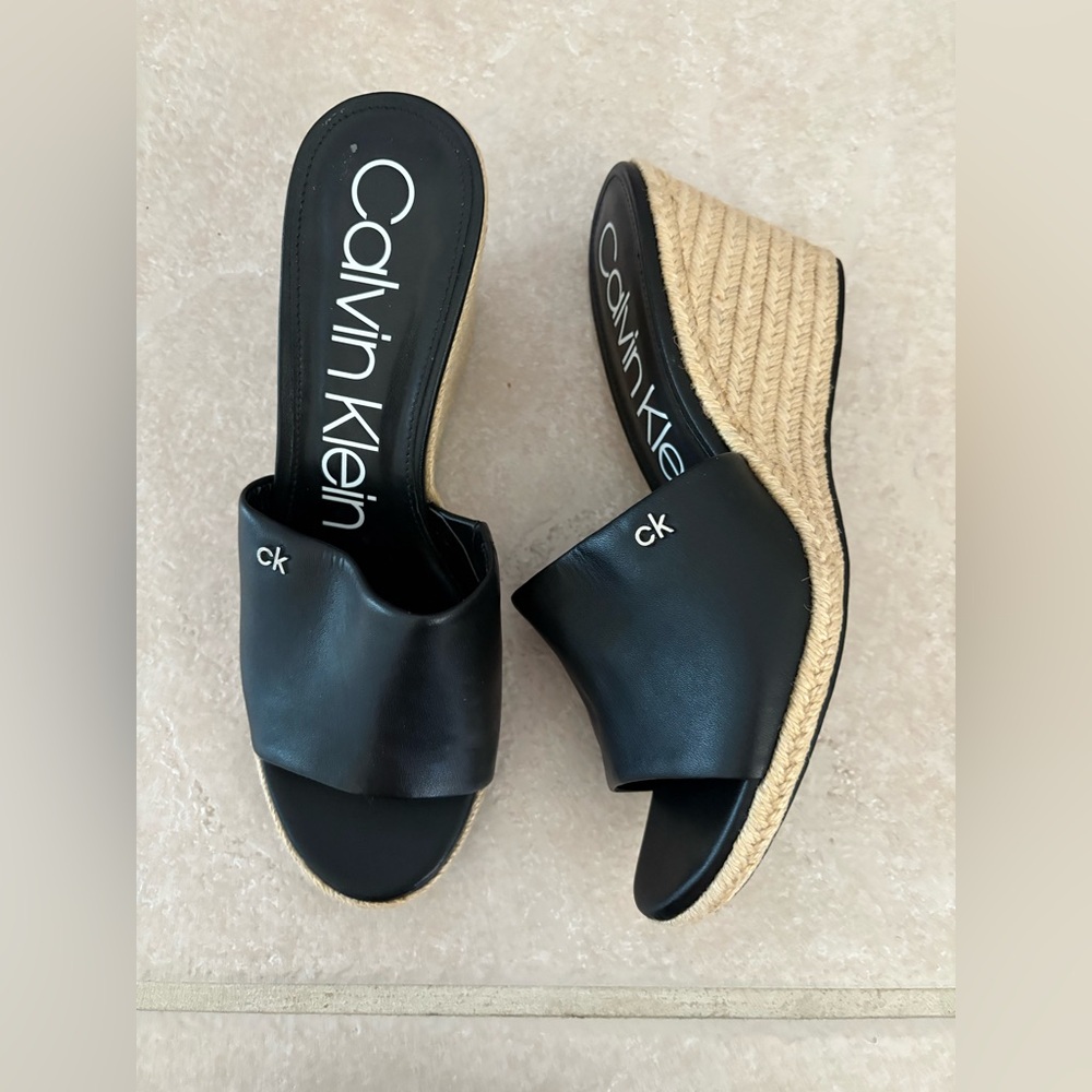 NWOT Calvin Klein Britta Leather Wedge Sandals - Size 10 - Picture 7 of 13